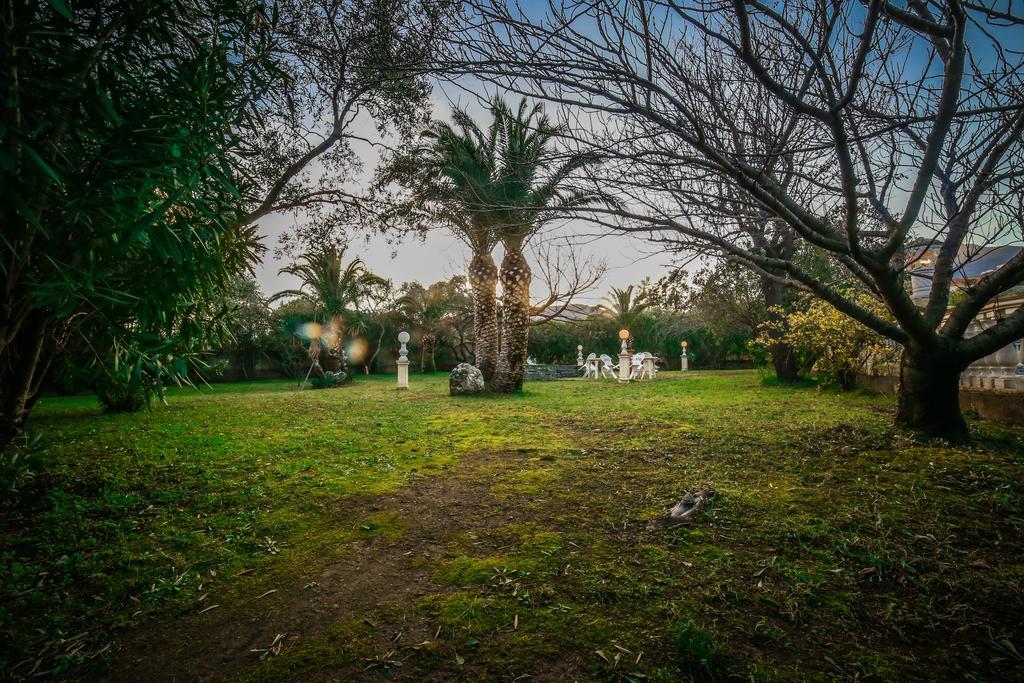 Отель Castellu Rossu Люссиана Экстерьер фото